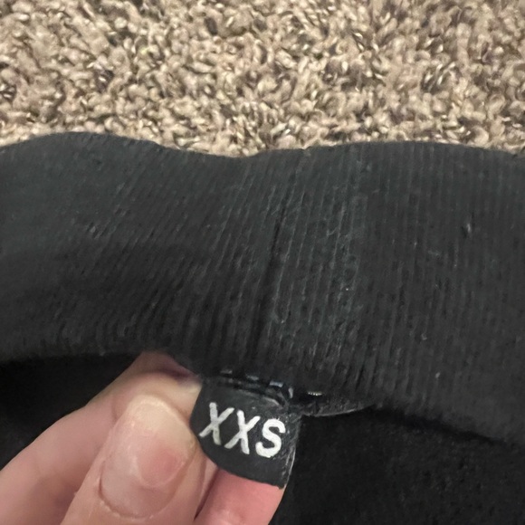 Black iamgia mini shorts XXS - Picture 3 of 4